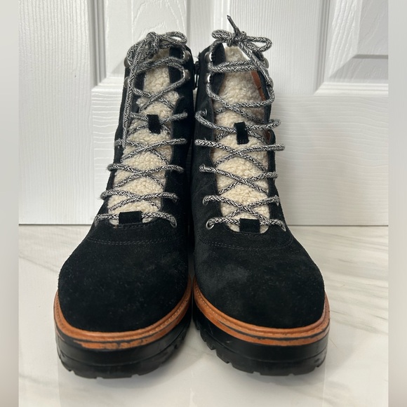 Marc Fisher Boots Suede Leather Black Tan Lace Up Womens 8 Ankle Faix Fur Lined - Picture 2 of 16